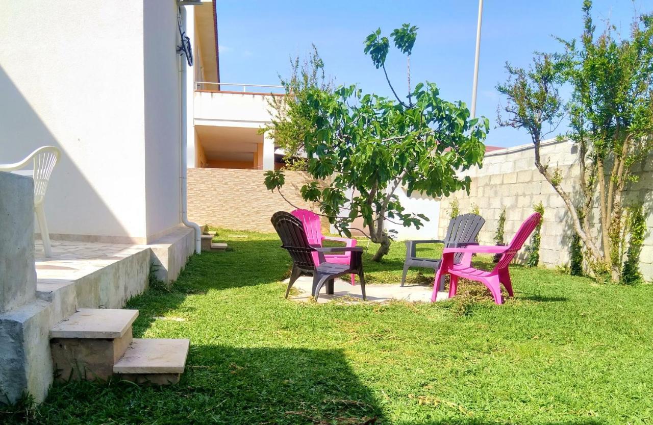 Villa Rosso Corallo Punta Secca Buitenkant foto